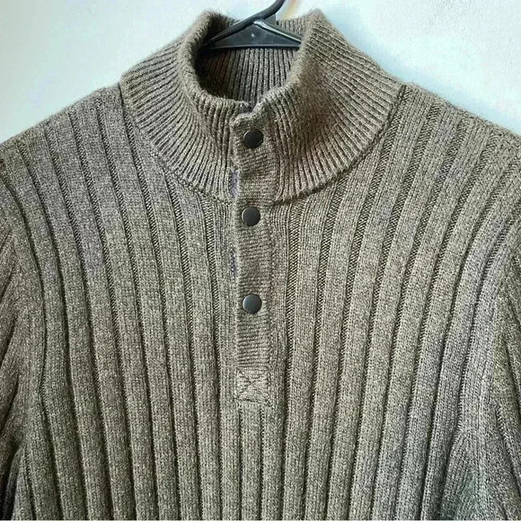 Express Chocolate Brown Buttoned Half-Zip Sweater, Size M - Picture 2 of 11
